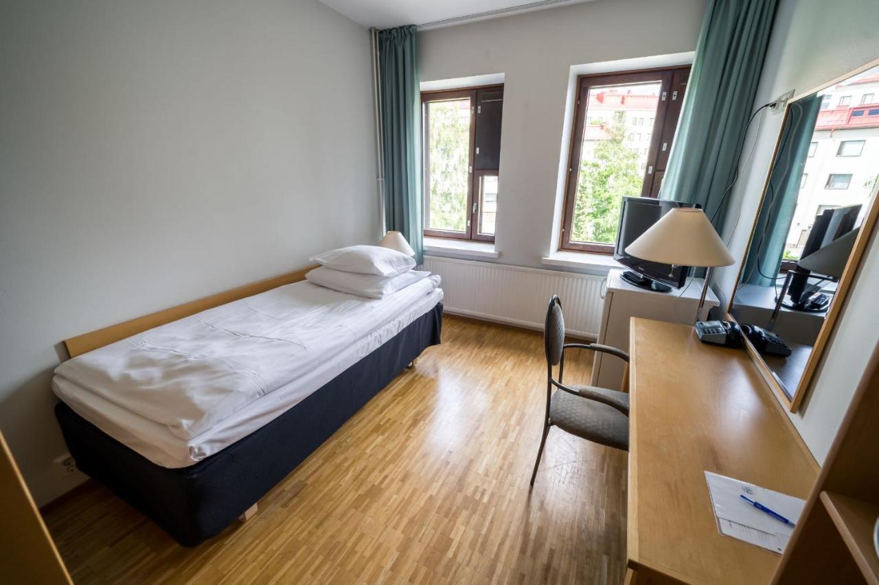 Summer Hotel Tott ซาวอนลินนา ภายนอก รูปภาพ