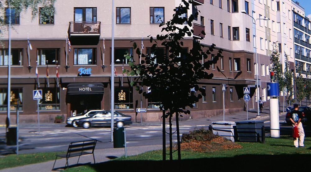 Summer Hotel Tott ซาวอนลินนา ภายนอก รูปภาพ